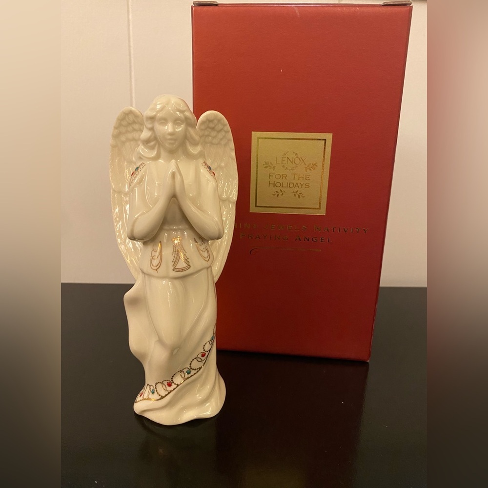 Lenox China Jewels Nativity Praying Angel SKU#6092233 in Box